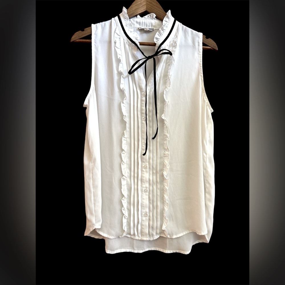 PLEIONE sleeveless ruffle front blouse with black velvet tie, size medium